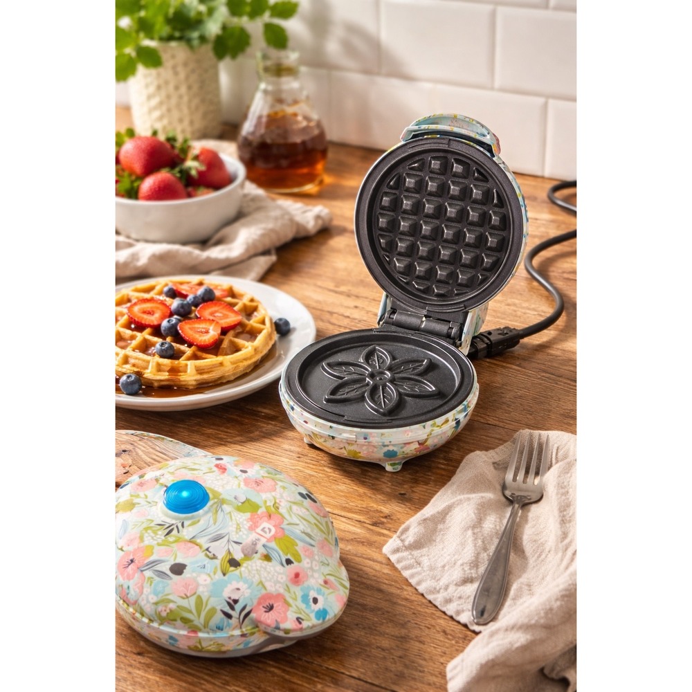 Dash Mini Waffle Maker Floral Compact 4"‎ Maker Cute Kitchen EUC